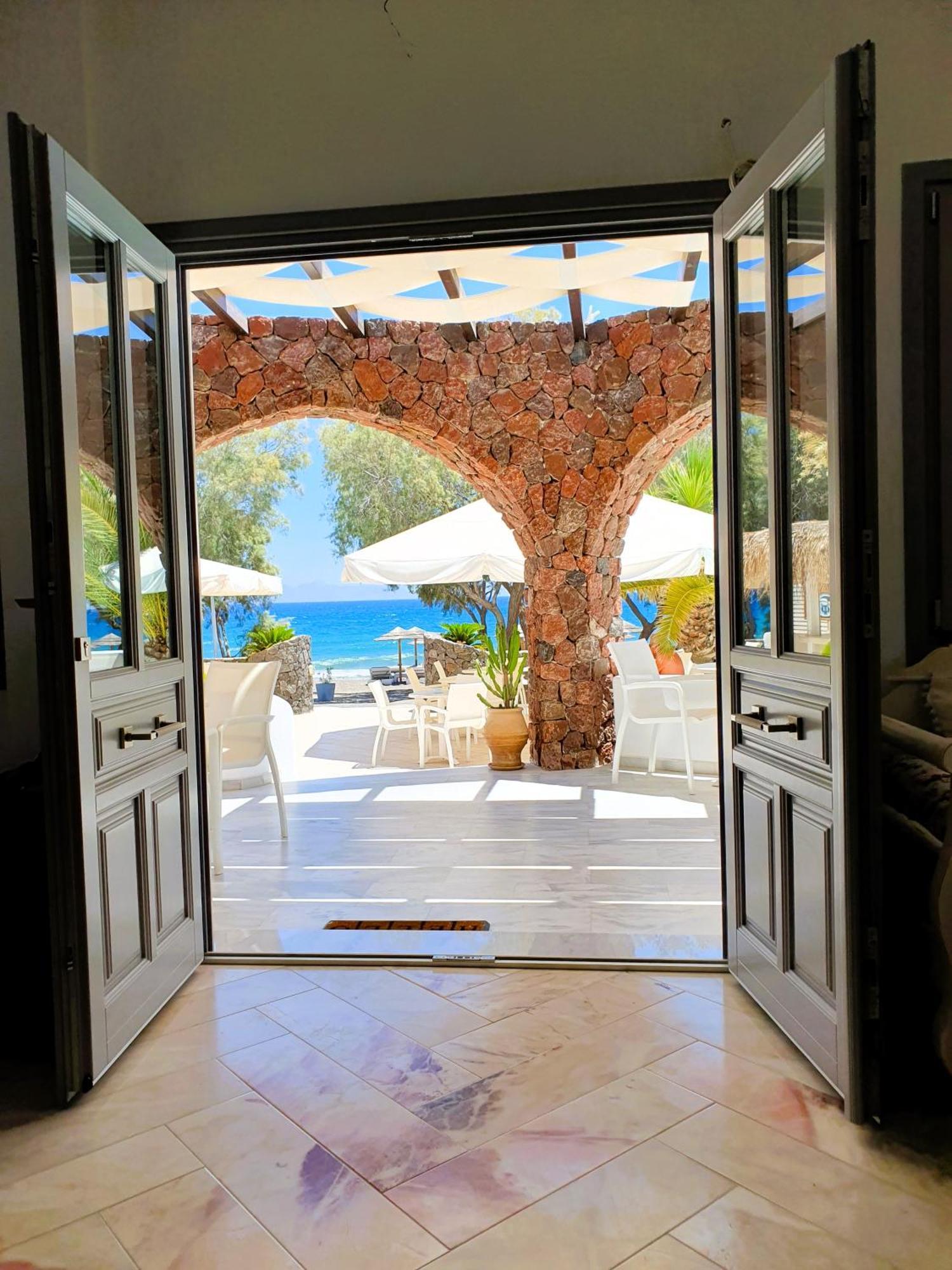 Arion Bay Hotel Santorini Kamári Eksteriør bilde